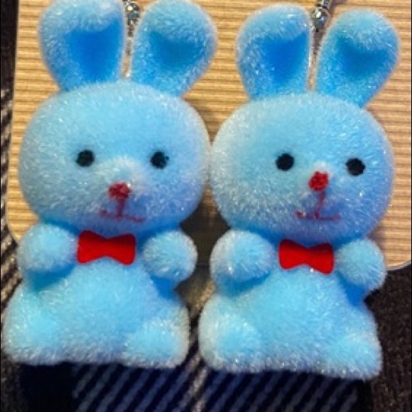 Meet your Posher, Ava - Picture 1 of 1